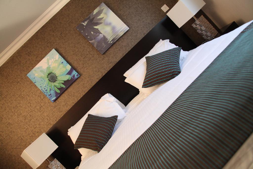 Greenvale Hotel คุกส์ทาวน์ ห้อง รูปภาพ