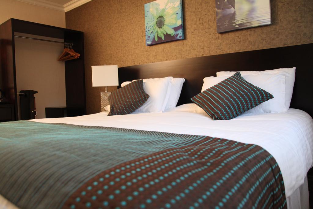Greenvale Hotel คุกส์ทาวน์ ภายนอก รูปภาพ